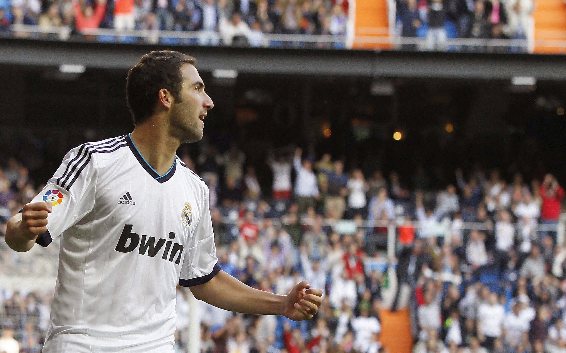 开云体育-霍勒迪打出生涯之夜，骑士铁壁压制步行者